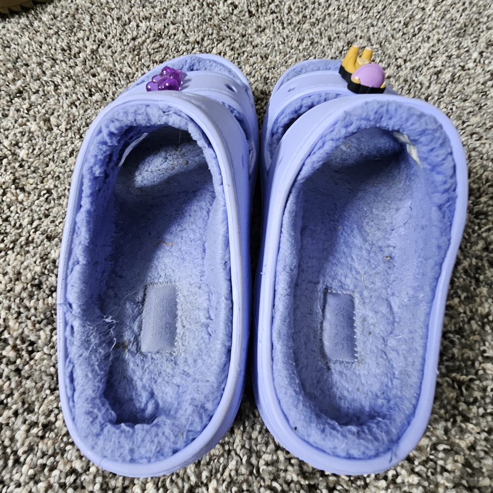 Crocs Classic Cozzzy Sandal in Moon Jelly - Women’s 8 - Picture 2 of 3